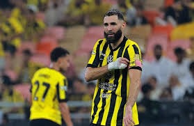 维维安停球失误 阿卜杜勒拉维挑射破门